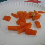 Pokrojona na małe kawałki marchewka