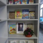 Projekt edukacyjny „Kocham POLSKI” - wystawa książek polskich pisarzy