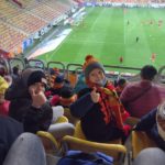 Wycieczka do Białegostoku na mecz - dzieci na trybunach stadionu