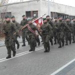 Przemarsz żołnierzy 15. Giżyckiej Brygady Zmechanizowanej ulicami Grajewa