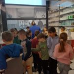 Szkolny projekt edukacyjny „Moje miasto Grajewo” - klasa II b na wyjątkowych warsztatach artystycznych w Muzeum Mleka