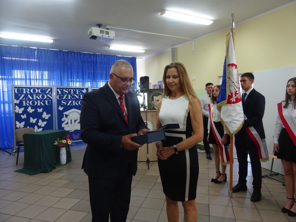 Uroczyste pożegnanie absolwentów klas ósmych