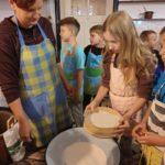 Klasy II c i II d z wizytą na Farmie Mazurskiej