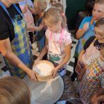 Klasy II c i II d z wizytą na Farmie Mazurskiej