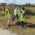 Akcja "Sprzątanie Świata" z klasą II b i II d