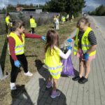 Akcja "Sprzątanie Świata" z klasą II b i II d