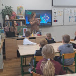 Uczniów klasy I a, I d i II a odwiedziły panie higienistki z Przychodni Stomatologicznej „Dentur”.