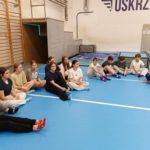 Nietypowa lekcja WF klas VII a i VII b w Strefie Wysokich Lotów