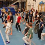 Nietypowa lekcja WF klas VII a i VII b w Strefie Wysokich Lotów