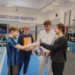 Nietypowa lekcja WF klas VII a i VII b w Strefie Wysokich Lotów