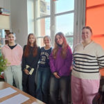 „Między Dobrem a Słowem” – spotkanie inspirowane myślą ks. Józefa Tischnera w ZS Nr 2 w Grajewie