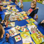 „Ratownicy Czytelnictwa” w akcji – „Słoneczka” odkrywają magię książek