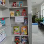 Szkolne walentynki w bibliotece