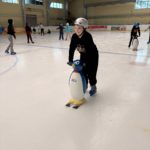 Wyjazd klas piątych na łyżwy do Mazurskiego Centrum Sportów Lodowych w Giżycku