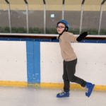 Wyjazd klas piątych na łyżwy do Mazurskiego Centrum Sportów Lodowych w Giżycku