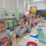 Zdrowe i kolorowe śniadanie w klasie II d