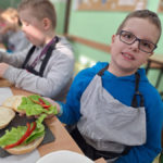 Zdrowe i kolorowe śniadanie w klasie II d