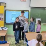 Zajęcia "Podróż do Królestwa Książek" w klasie II b