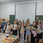 Zajęcia kreatywne klas III a, III b i II d – wykonanie jajek wielkanocnych metodą „string art”