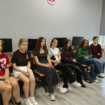 Ósmoklasiści SP 4 w Zespole Szkół w Wojewodzinie – inspirująca wizyta i plany na przyszłość!