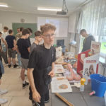 Ósmoklasiści SP 4 w Zespole Szkół w Wojewodzinie – inspirująca wizyta i plany na przyszłość!