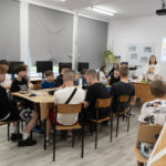 Ósmoklasiści SP 4 w Zespole Szkół w Wojewodzinie – inspirująca wizyta i plany na przyszłość!