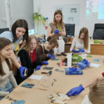 Ósmoklasiści SP 4 w Zespole Szkół w Wojewodzinie – inspirująca wizyta i plany na przyszłość!
