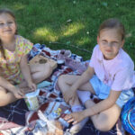 Piknik pełen uśmiechu i dobrej zabawy